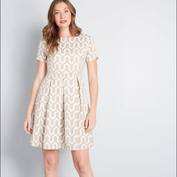Modcloth Dresses & Skirts - 🔥Price Firm🔥 Donating Soon Beige and White Pleated Dress